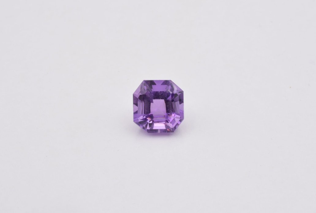 Améthyste carrée 2,47ct - pierre précieuse - gemme