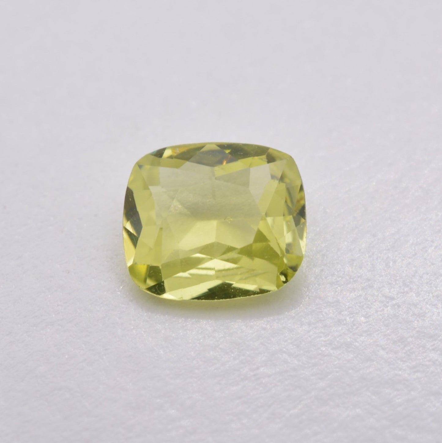 Chrysobéryl Jaune Coussin 0,78ct - pierre précieuse - gemme