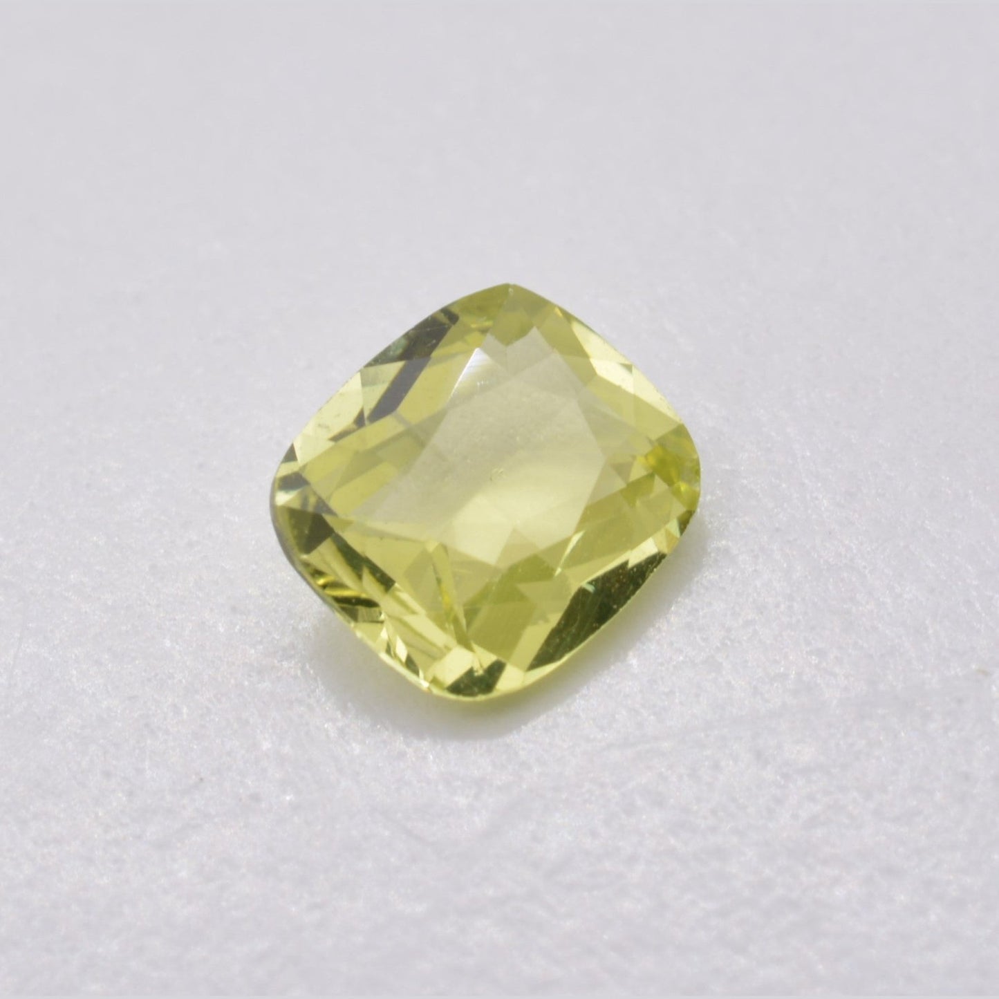 Chrysobéryl Jaune Coussin 0,78ct - pierre précieuse - gemme