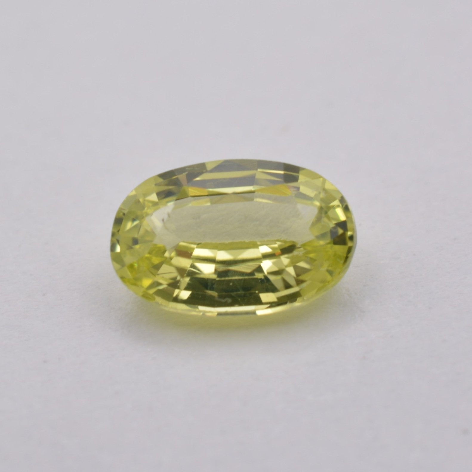 Chrysobéryl Jaune Ovale 0,70ct - pierre précieuse - gemme