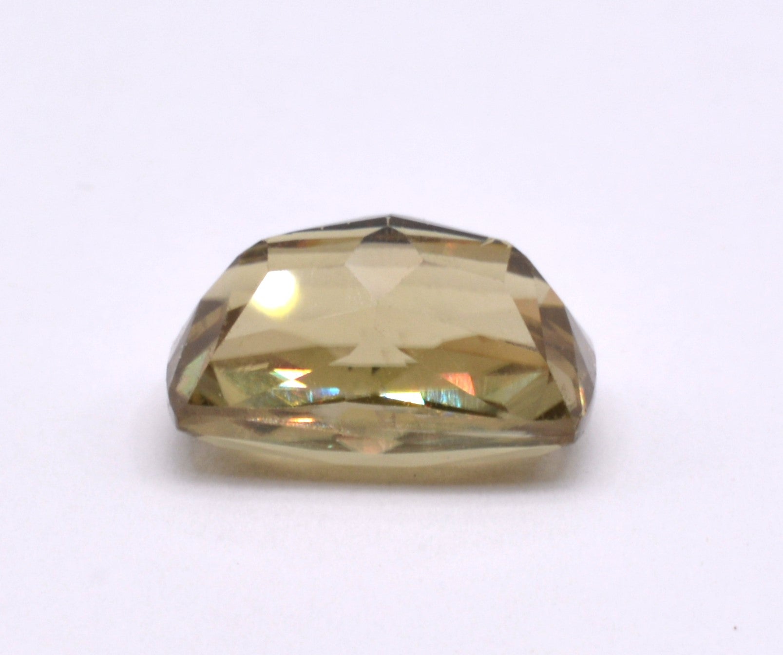 Diaspore/Zultanite Coussin Rectangle 5,63ct - pierre précieuse - gemme
