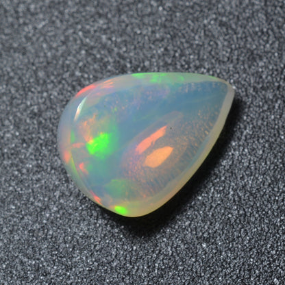 Opale Cabochon Poire 2,50ct - PASSOT GEMS