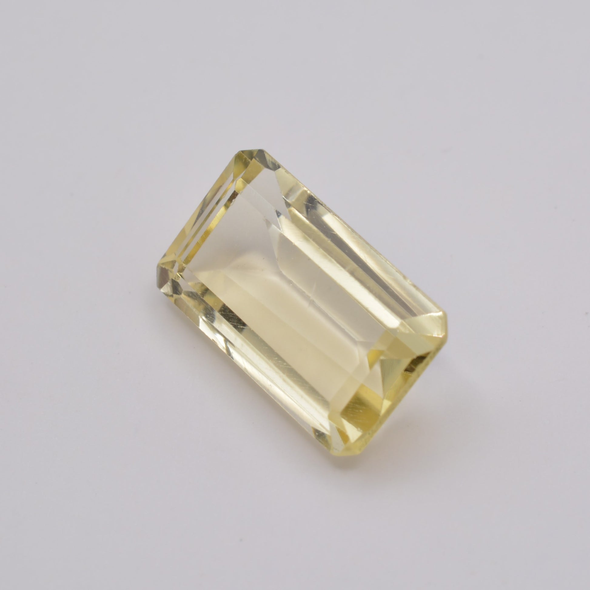 Scapolite Jaune Rectangle 4,87ct - pierre précieuse - gemme