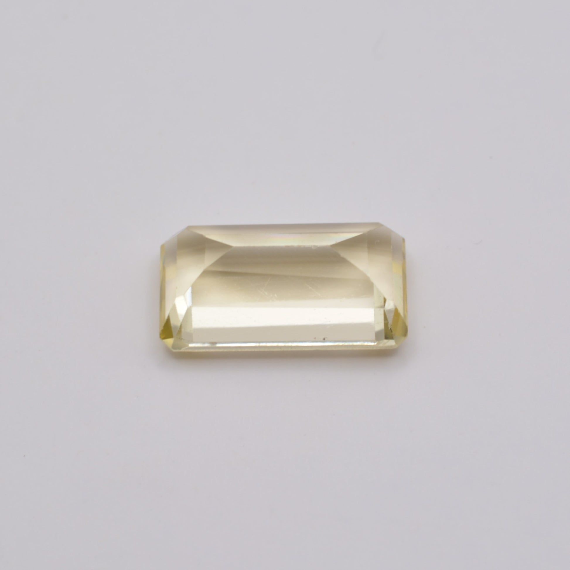 Scapolite Jaune Rectangle 4,87ct - pierre précieuse - gemme