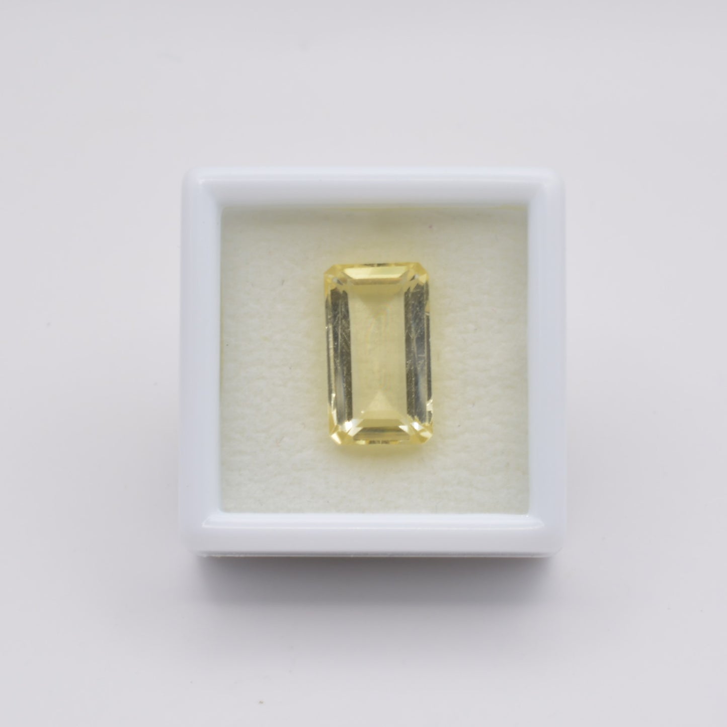 Scapolite Jaune Rectangle 4,87ct - pierre précieuse - gemme